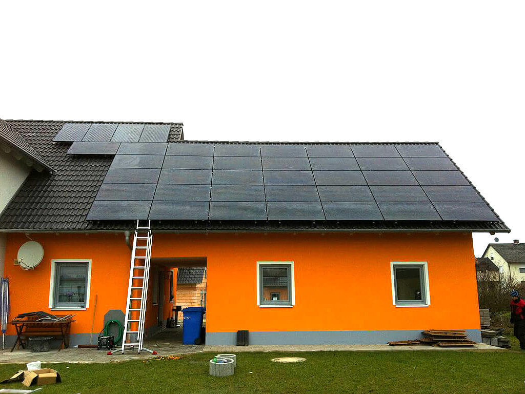 Bau einer Photovoltaikanlage in der Fränkischen Schweiz